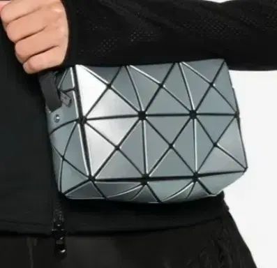 BAO BAO ISSEY MIYAKE バオバオイッセイミヤケ 直方体 25 06