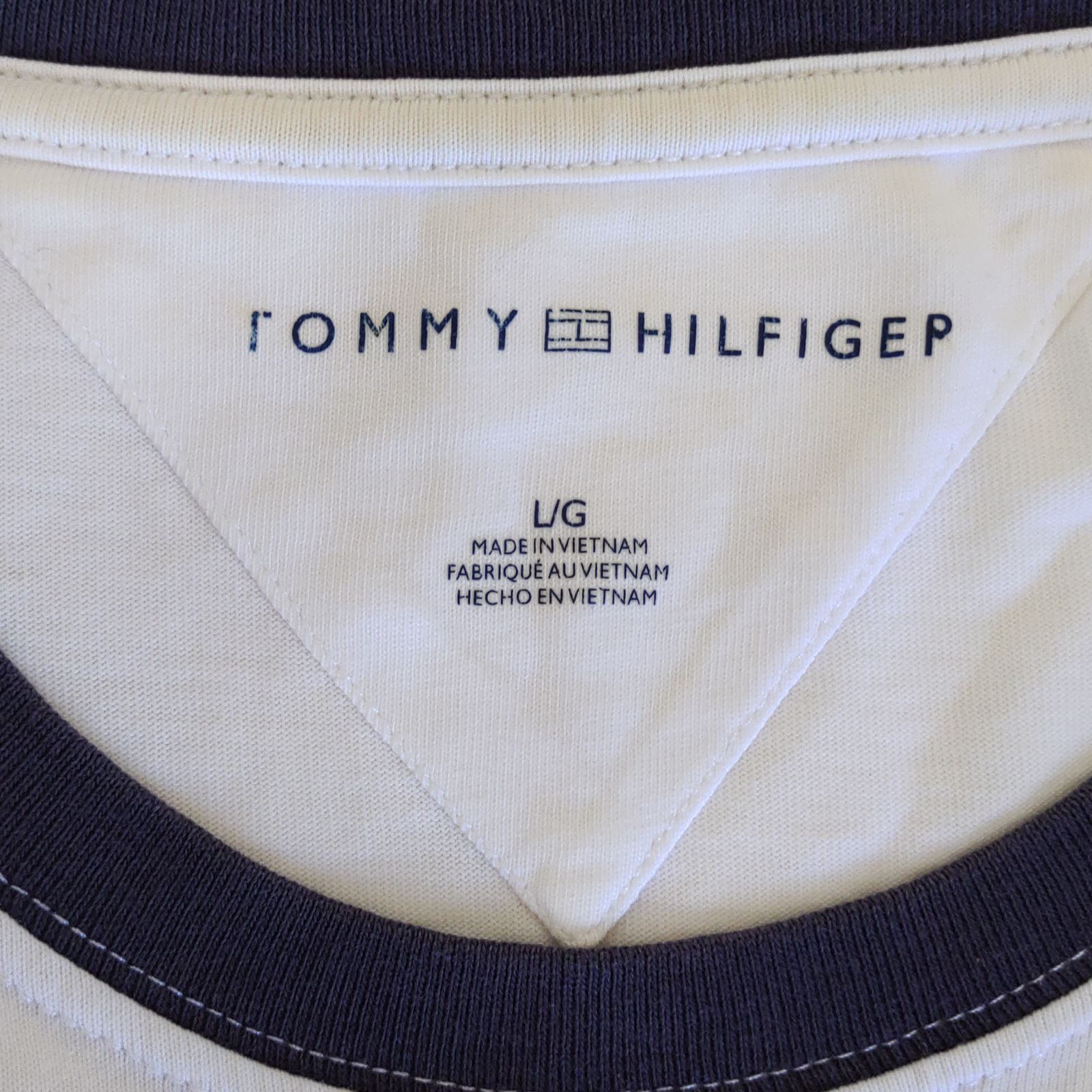 (^w^)b TOMMY HILFIGER トミーヒルフィガー C817836802 半袖 Tシャツ  ショートスリーブ 綿100％ ストリート カジュアル デイリー タウンユース アウトドア レジャー アメカジ キメカジ スポカジ ホワイト メンズ サイズL