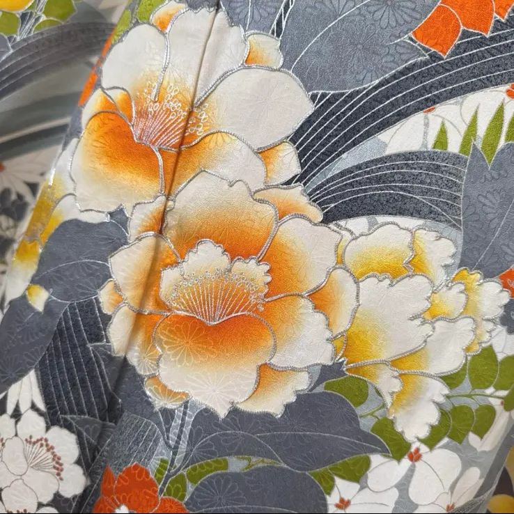 豪華振袖フルセット(7点)・古典柄・銀駒刺繍・薔薇・牡丹・花菱