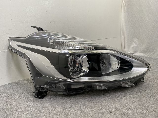 9Y-623★NHP170G/NSP170G シエンタ★左フェンダー 53812-52480★シルバー系 NSP172G/NCP175G トヨタ 純正 補修用 (YM) 170Sienta MC前 CrossoverStyle フェンダートリム ソリッド