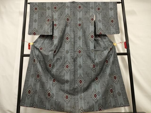 平和屋着物□本場大島紬 正倉院花文 黒地 正絹 逸品 AAAU8727jd - メルカリ 