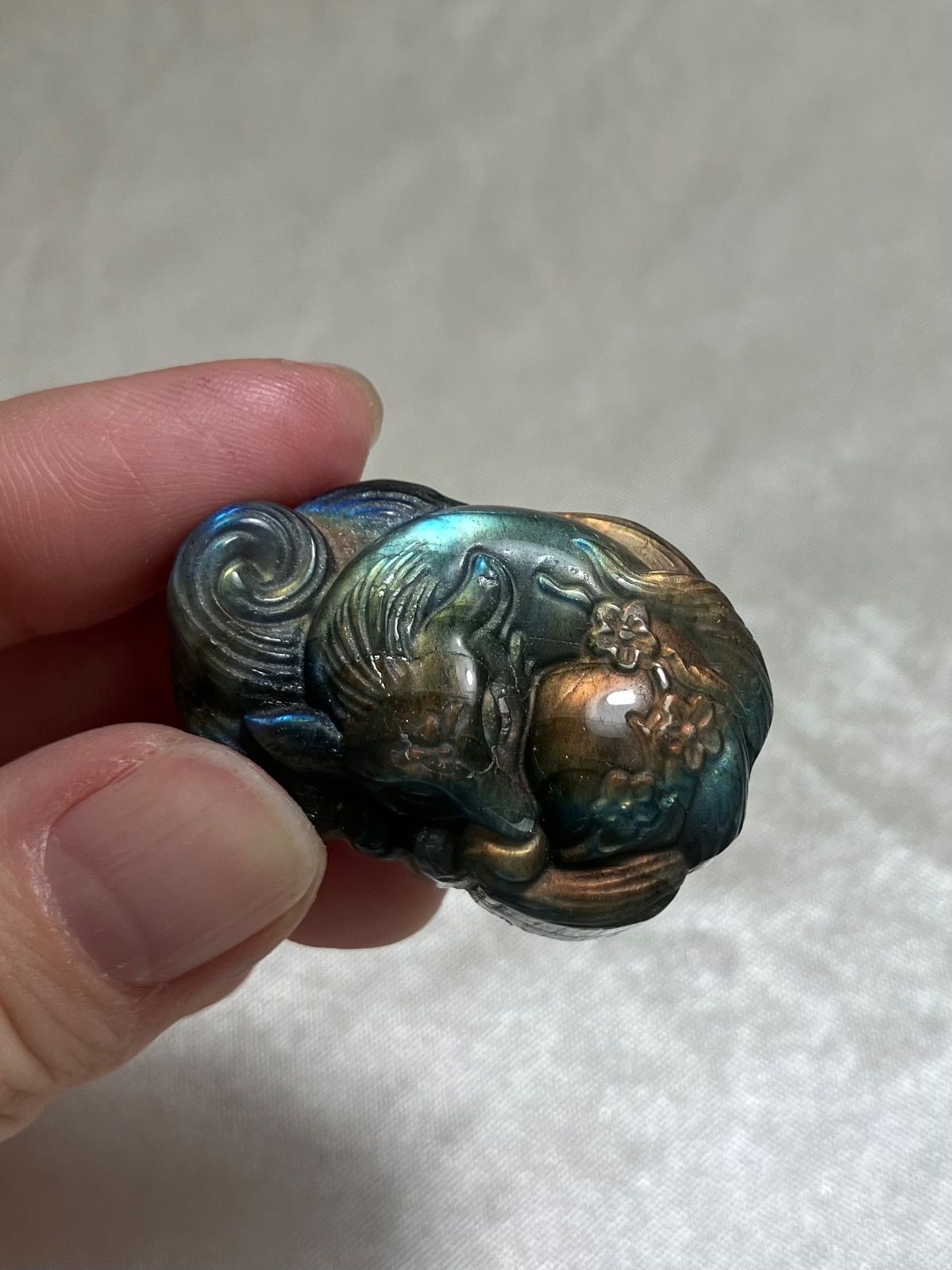 天然石ラブラドライトの九尾狐　ご購入前に在庫確認必要NO.091818 ラブラドライト 九尾の狐 ブルーシラー カービング｜Yahoo