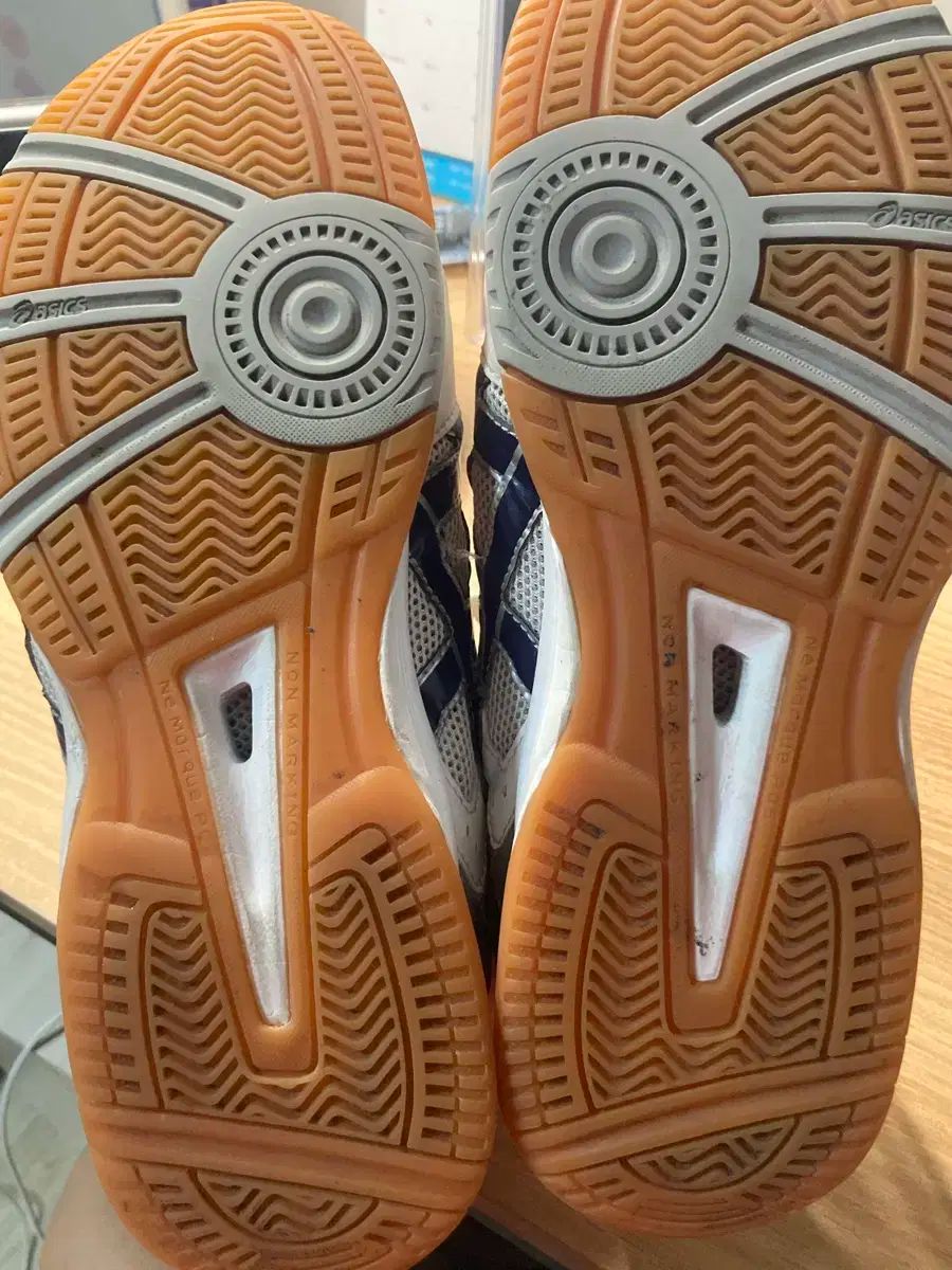  asics アシックス 宝くじ 280 その他 バドミントン