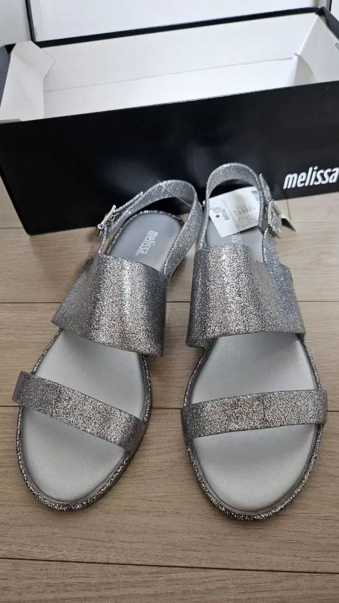 melissa yproject サンダル　シルバー Y/Project（ワイプロジェクト）の「MELISSA POINT MULE, 33387