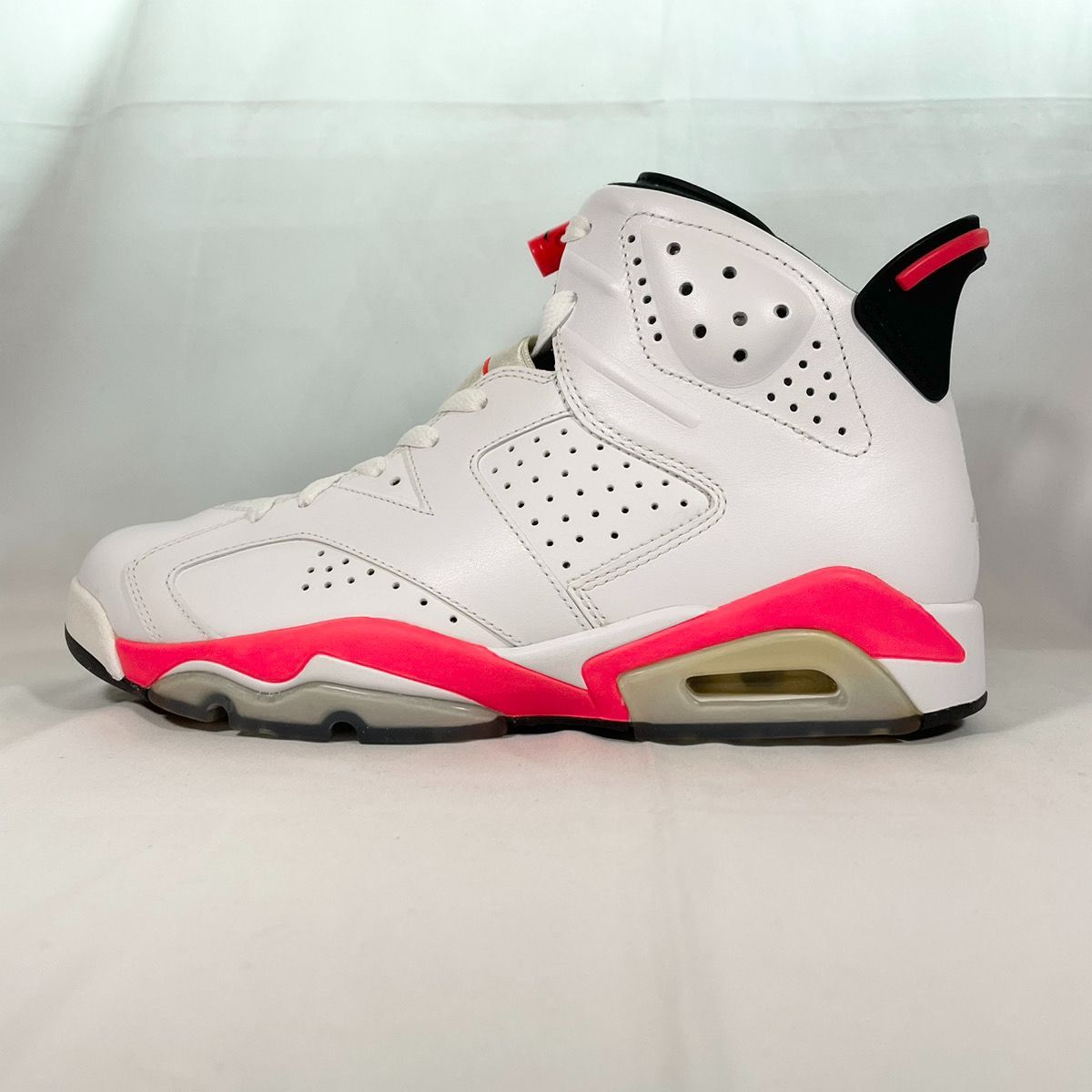 ナイキ NIKE AIR JORDAN 6 RETRO エア ジョーダン 6 レトロ WHITE INFRARED 2014 ホワイト インフラレッド  384664-123 S-82 - メルカリ