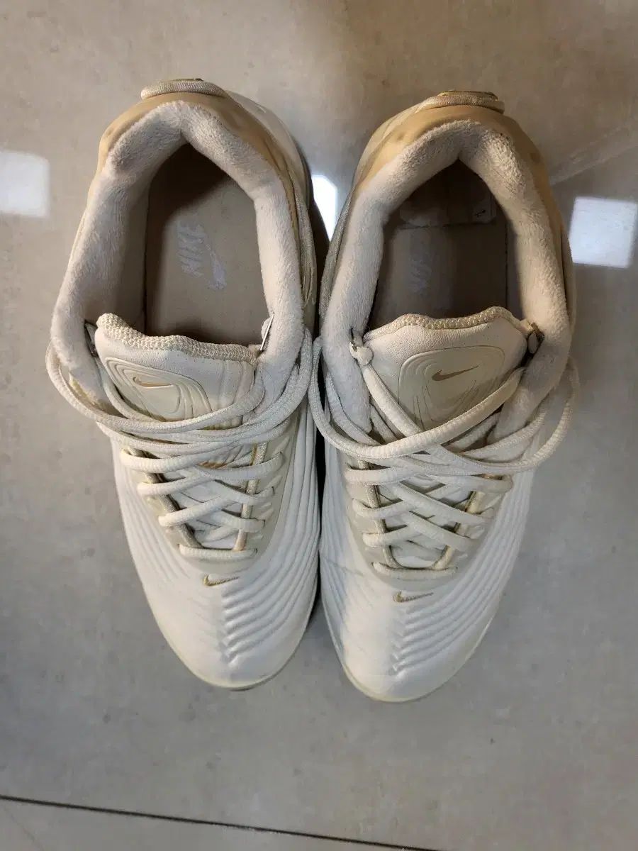 【雷市場（ポンジャン）商品韓国直送】 NIKE(ナイキ) エアマックス