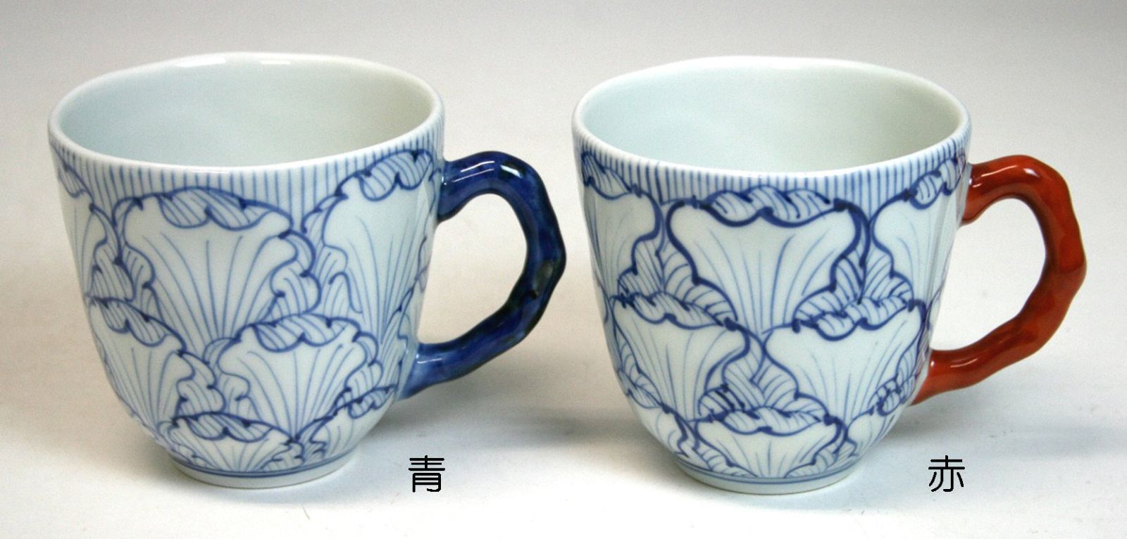 花弁文 マグカップ