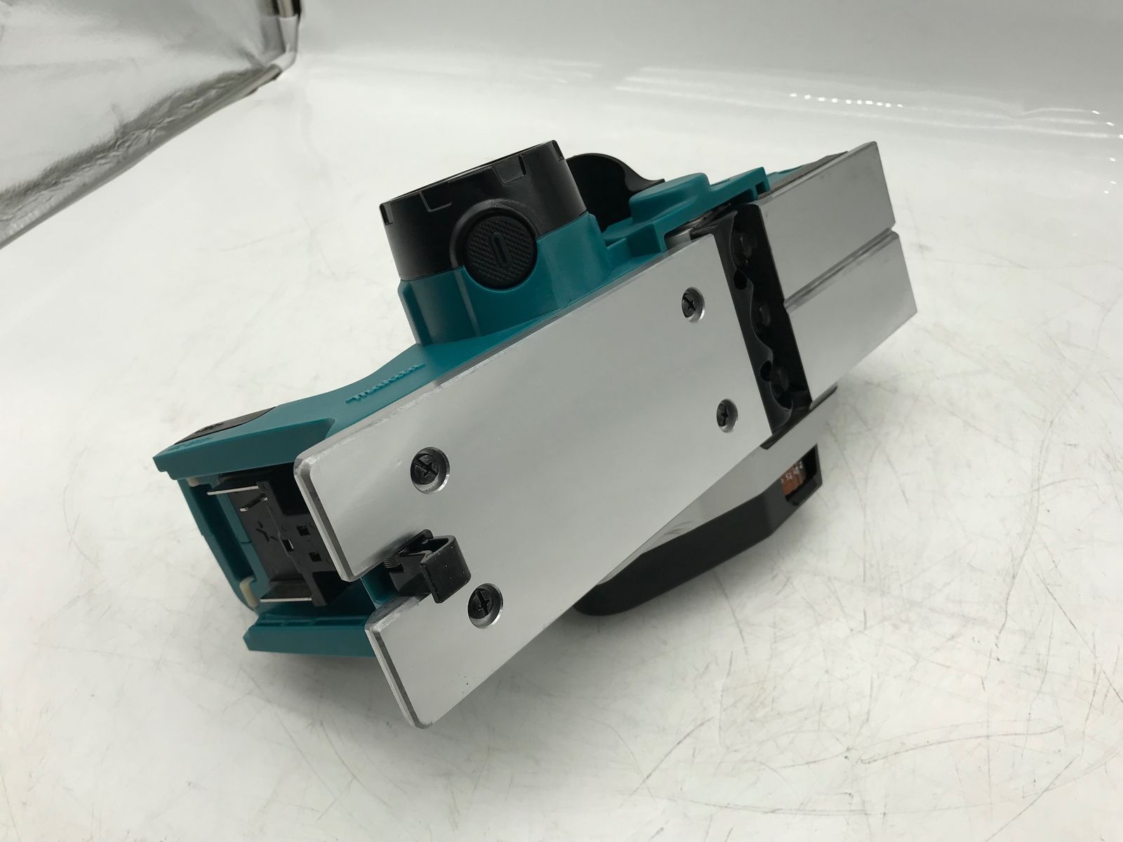 Makita マキタ 14.4v充電式82mm電気カンナ KP140DZ IT38NP0NT8KA エコツール小牧ｲﾝﾀｰ店 M02 WWW_NOITHATQUANGTHANH_NET