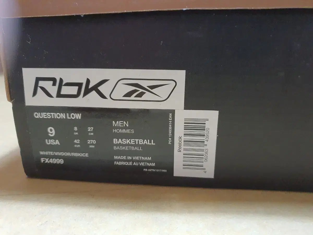 Reebok リーボック