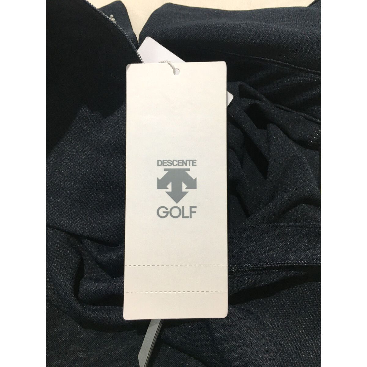 coco 中古 デサントゴルフ DESCENTE GOLF メンズ フルジップアウター M 黒 ブラック ハイネック シンプル 中古 メンズ デサントゴルフ DESCENTE GOLF フルジップアウター
