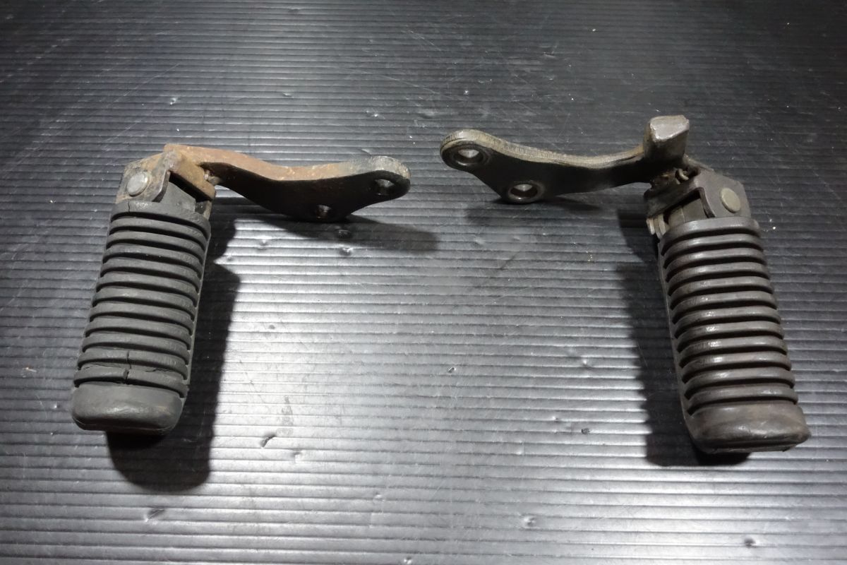 メインステップ 左右セット ヤマハ 純正 SR400 2H6 SR500 2J2 R20250922