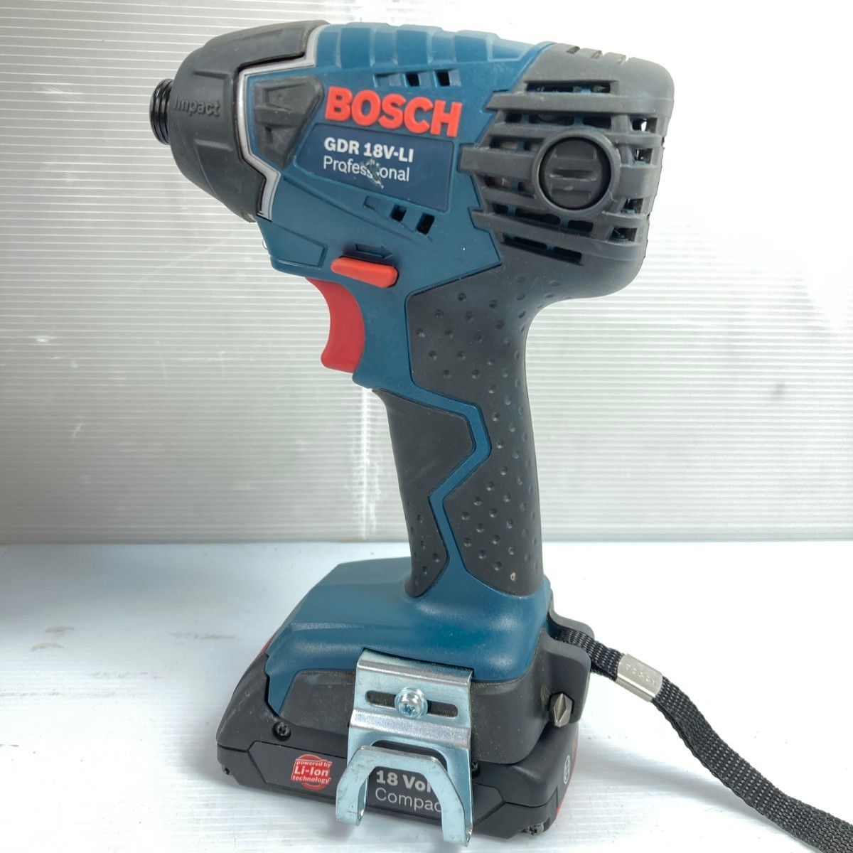 ＊＊BOSCH ボッシュ バッテリーインパクトドライバー 18v GDR18V-LIS ネイビー