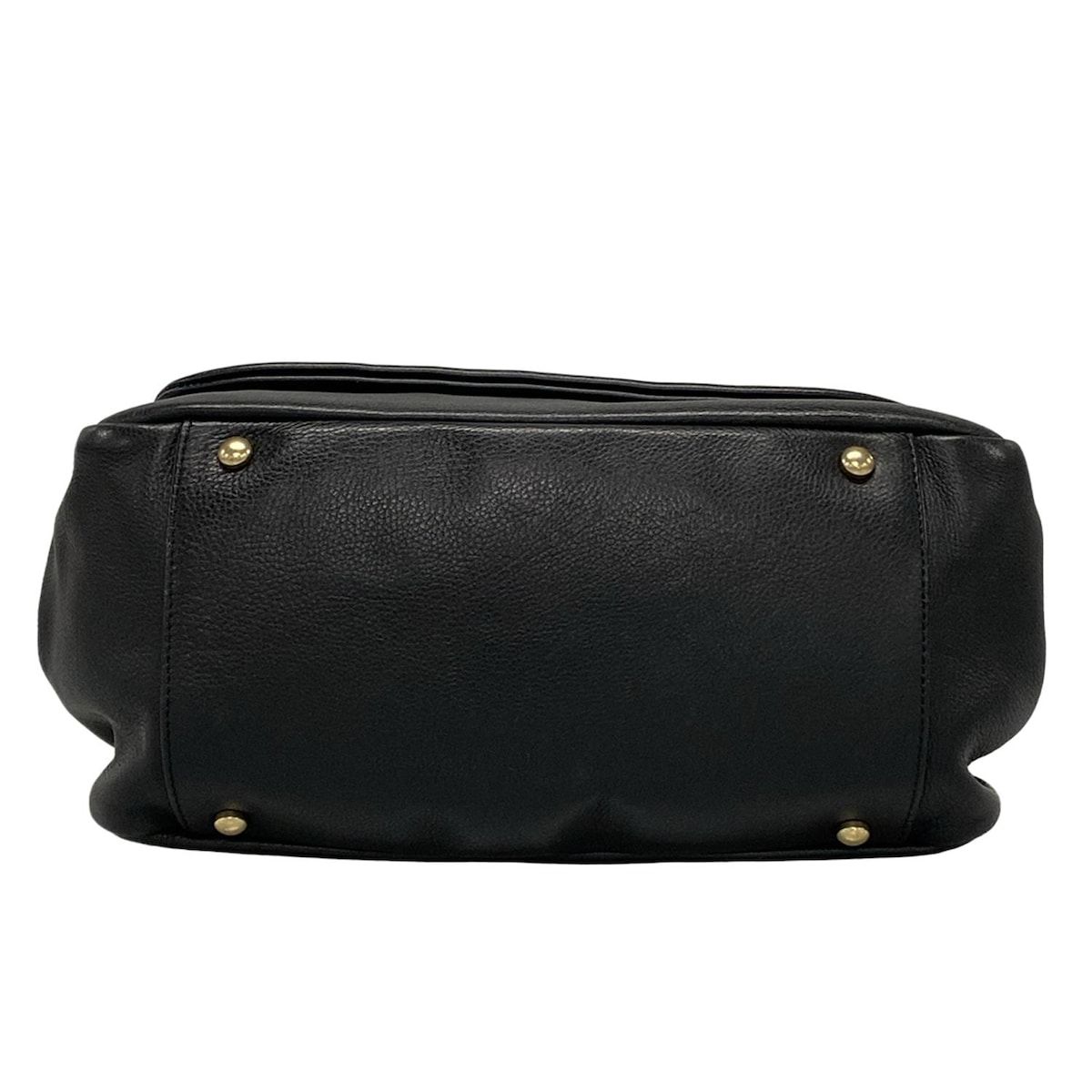 CHANEL ショルダーバッグ 黒 レザー ゴールドロゴ　ヴィンテージ CHANEL(シャネル) ショルダーバッグ - 黒 チェーンショルダー