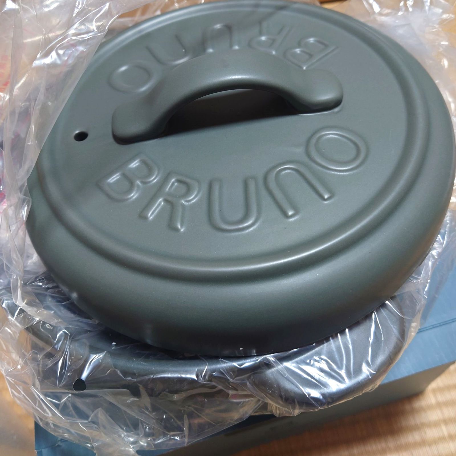 オリジナル 新品、未使用 BRUNOブルーノ IHセラミックポット ブルーグレー 調理鍋 土鍋 ガス火 調理器具 - glossdigital.com.mx glossdigital.com.mx