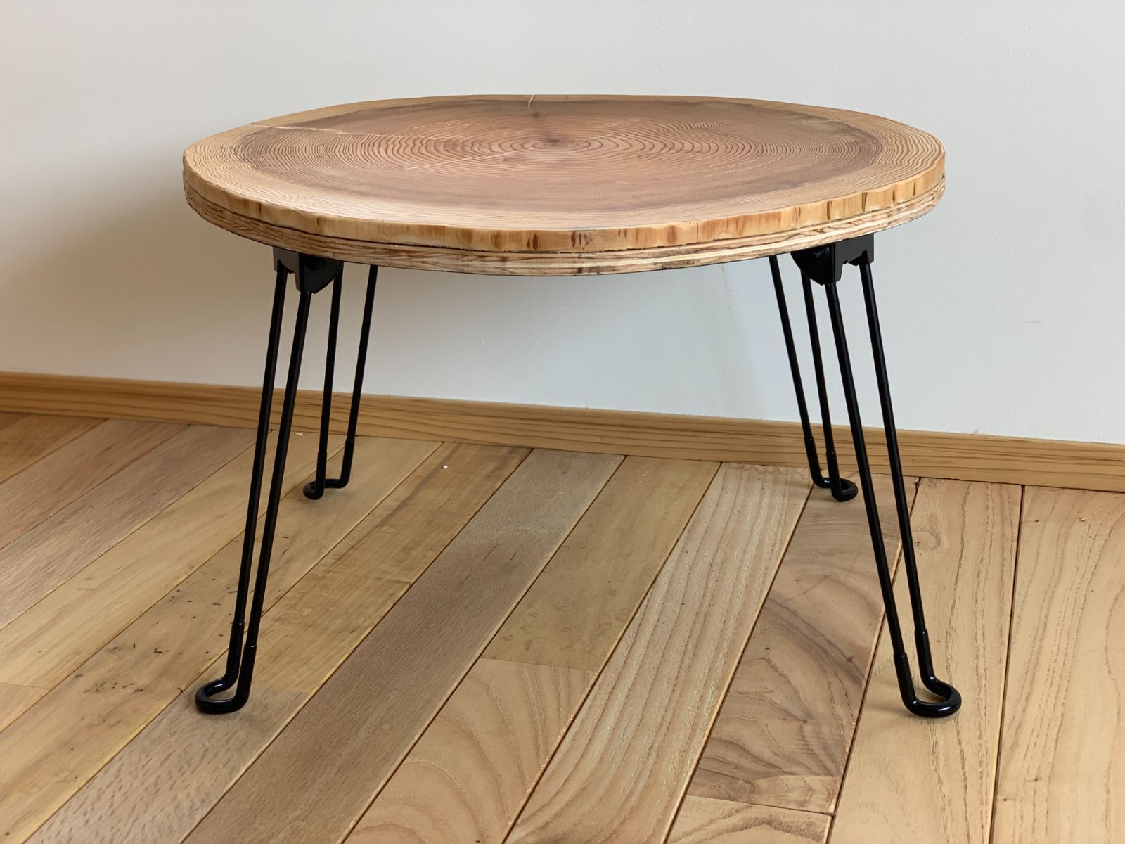 年輪テーブル　杉　丸太　輪切り 年輪テーブル 杉 丸太 輪切り