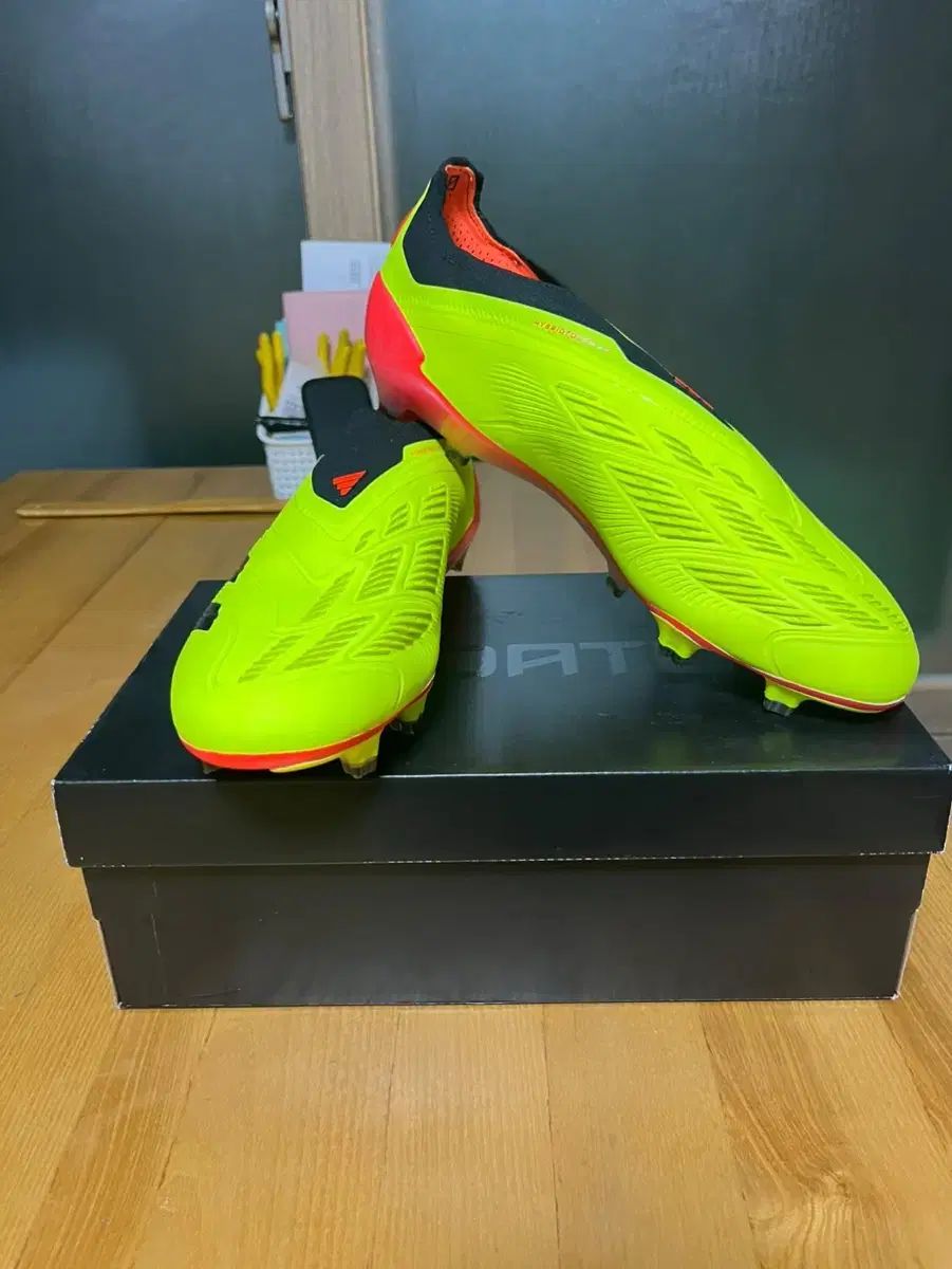 【雷市場（ポンジャン）商品韓国直送】 adidas(アディダス) プレデター エリート LL FG 285