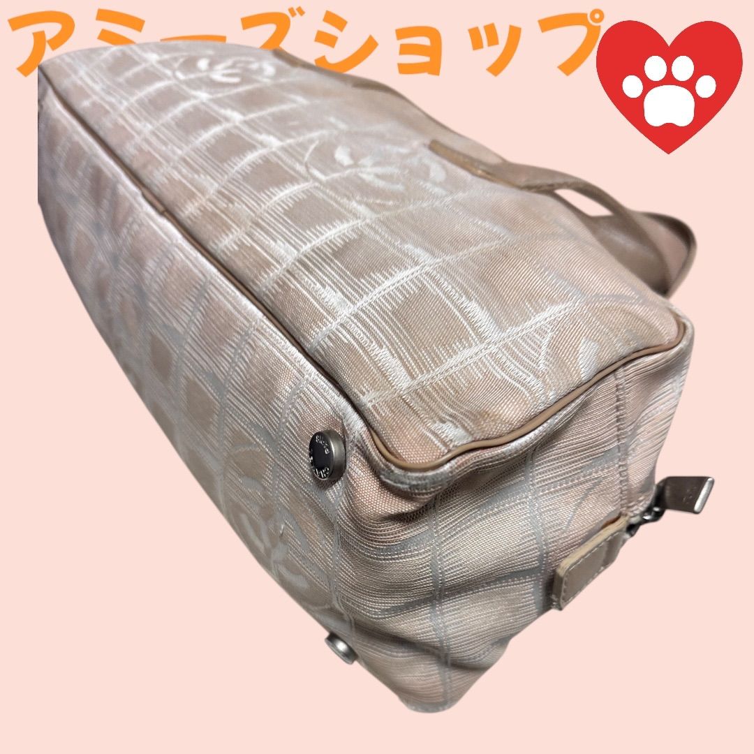 シャネルニュートラベルハンドバック