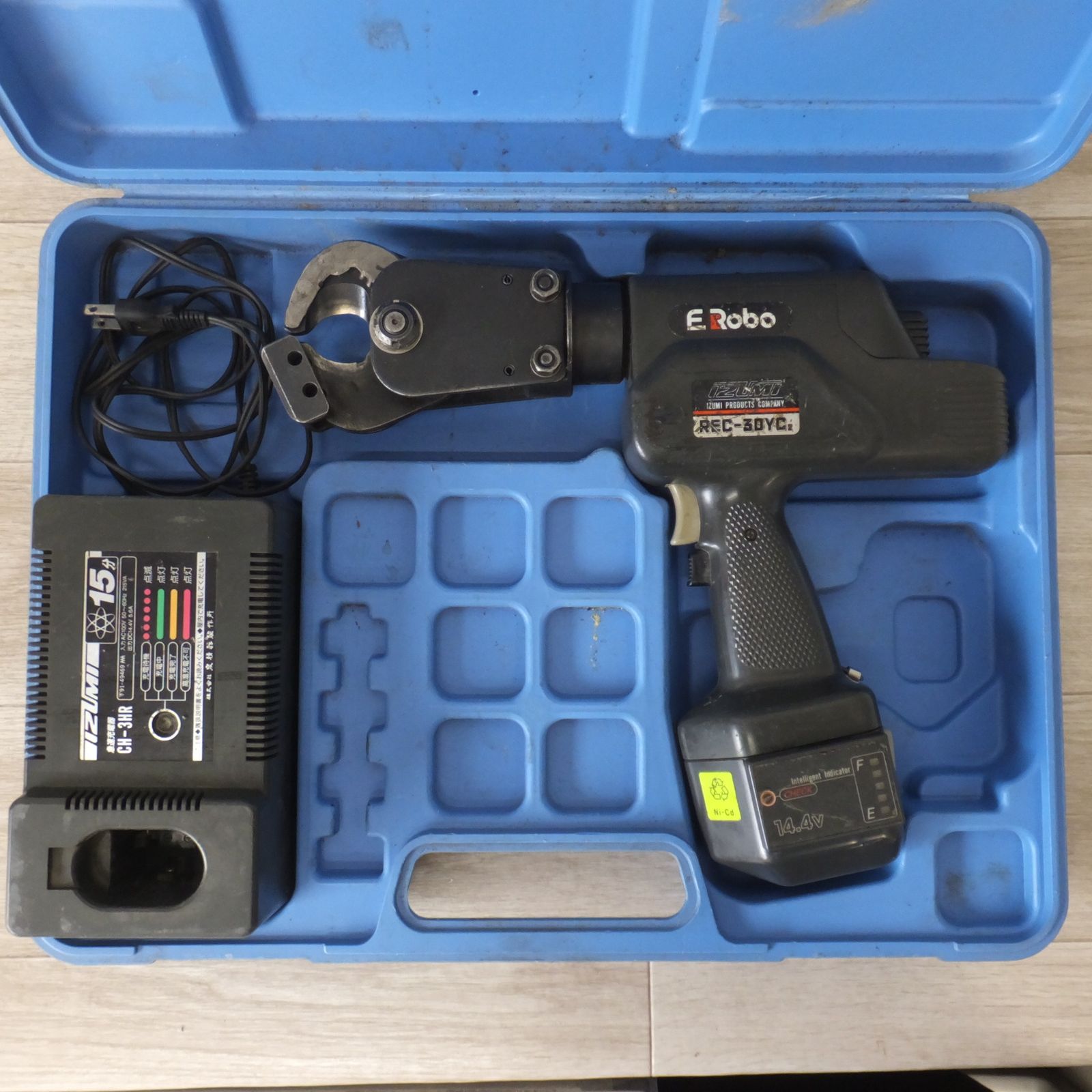 ジャンク 泉精器 IZUMI 電動油圧式ケーブルカッター REC-30YC2