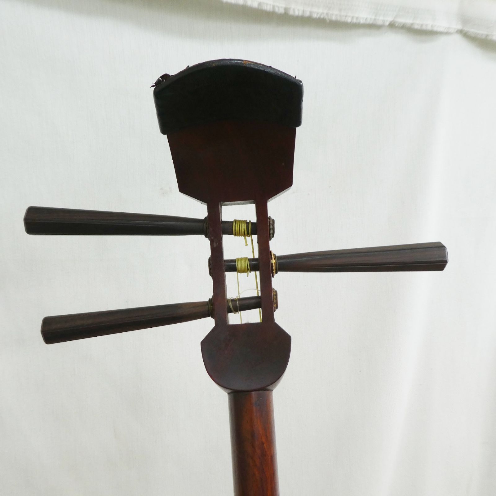 古い三味線　紫檀 R106【激安】三味線 正寸 細棹 伝統楽器 中古 現状 /100 - メルカリ