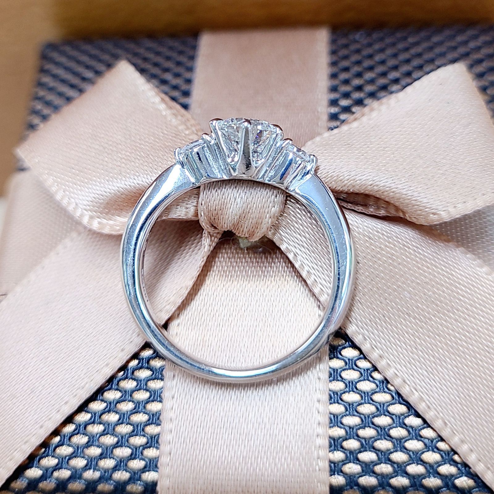 コスパ最高！G VS1 very good 0.5ct ダイヤモンド PTリング コスパ最高！G VS1 very good 0.5ct ダイヤモンド PTリング - メルカリ