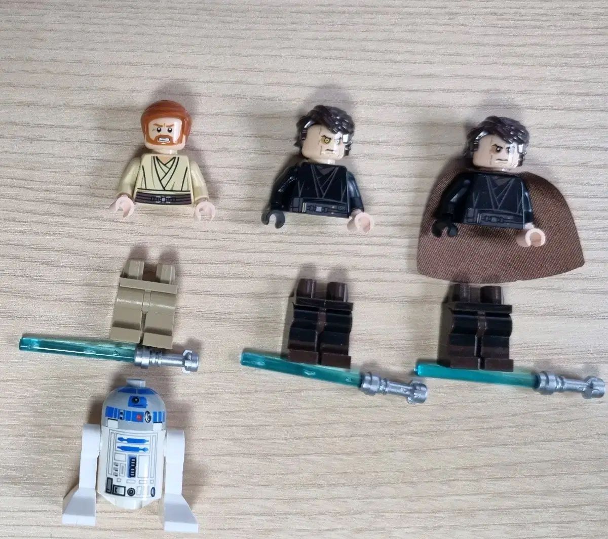 LEGOスター ウォーズ 9494フィギュアたち＆9526シス アナキン