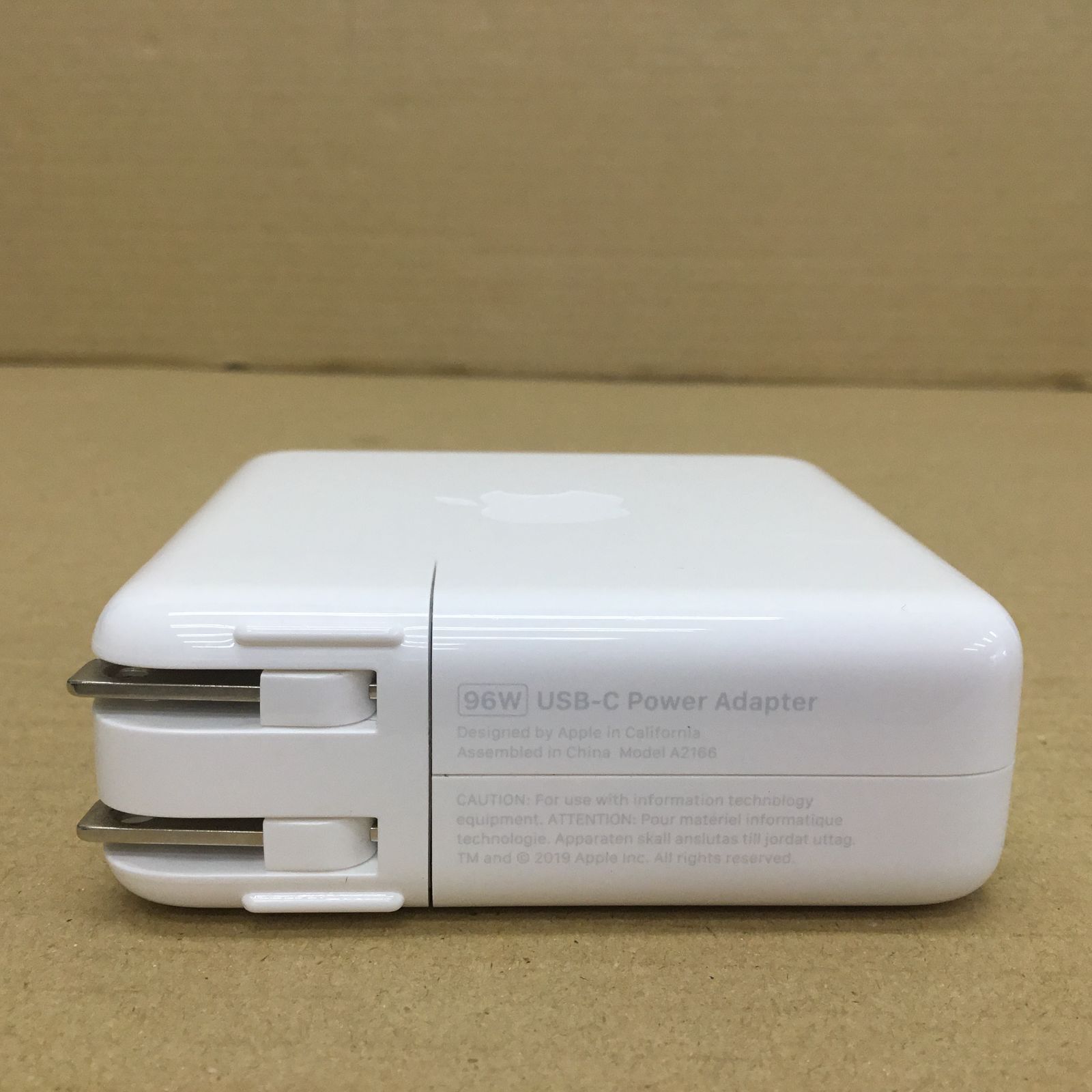 APPLE Apple純正 96W ACアダプタ A2166 USB C ケーブル付 A2166 - メルカリ