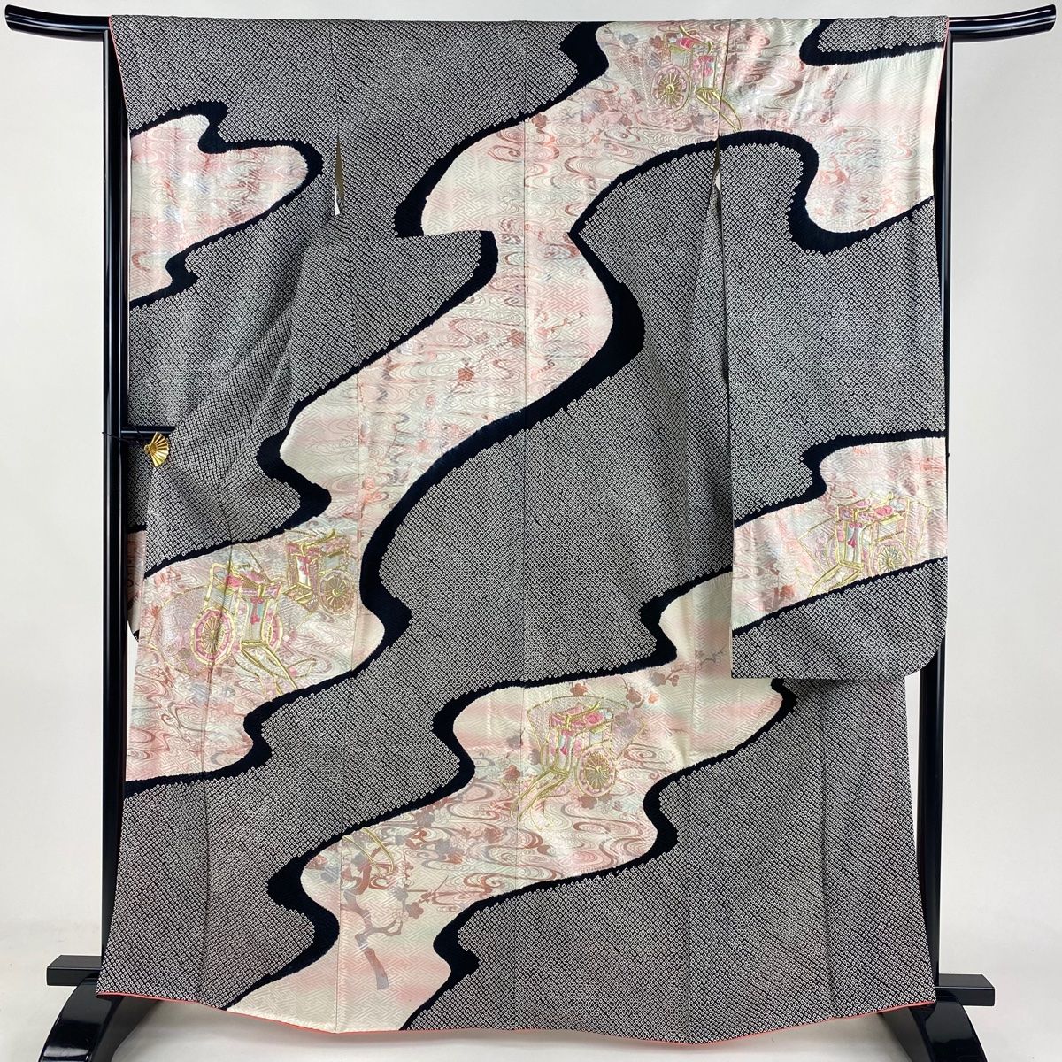振袖 身丈164cm 裄丈66cm M 袷 やまと 御所車 草花 刺繍 絞り 黒 正絹 秀品