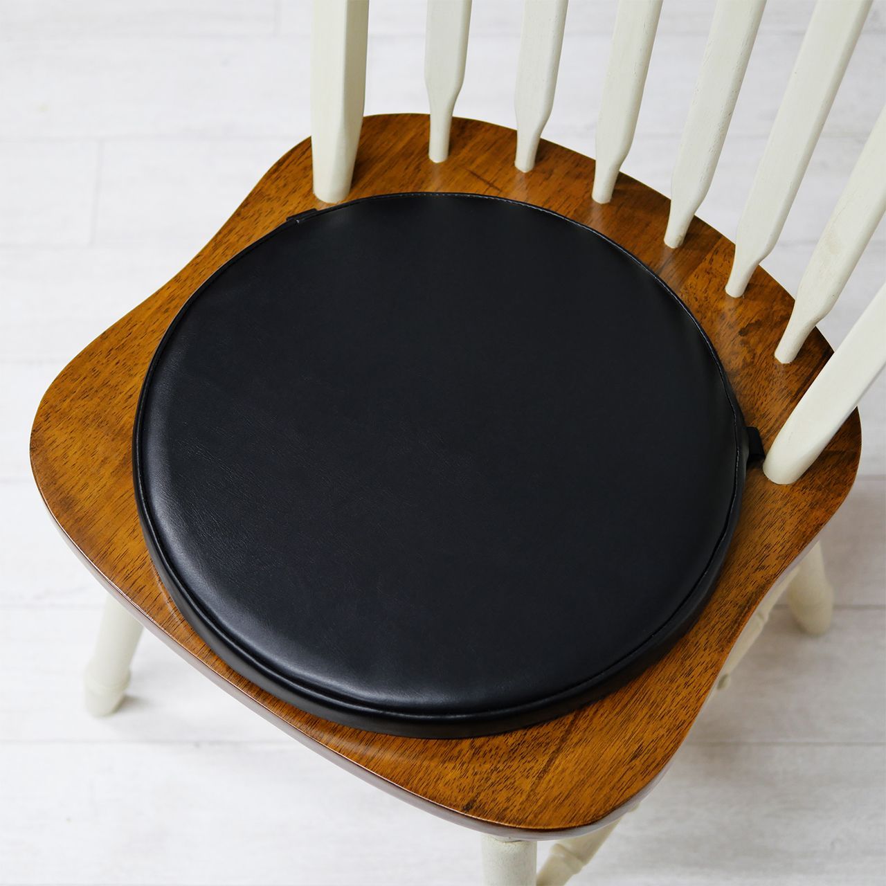 椅子用クッション チェアパッド CC6738 -円形座布団|丸いクッション|合皮レザー|ウィンザーチェア用|ダイニングチェア用