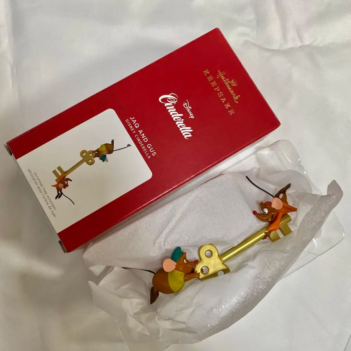 日本未発売 激レア】ディズニー シンデレラ オーナメント ピンバッジ