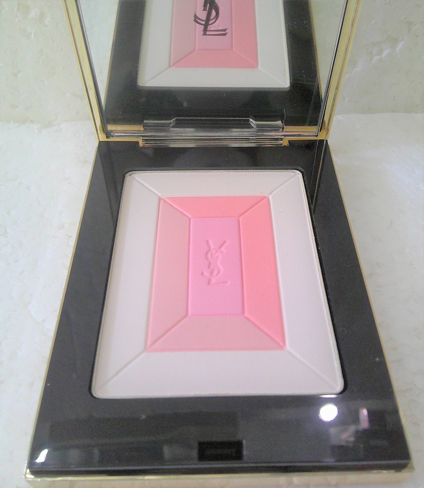 イヴ・サンローラン　フェイスパレットシマーラッシュ1(フェイスパウダー) ☆未使用 YSL イヴサンローラン フェイスパレット シマー