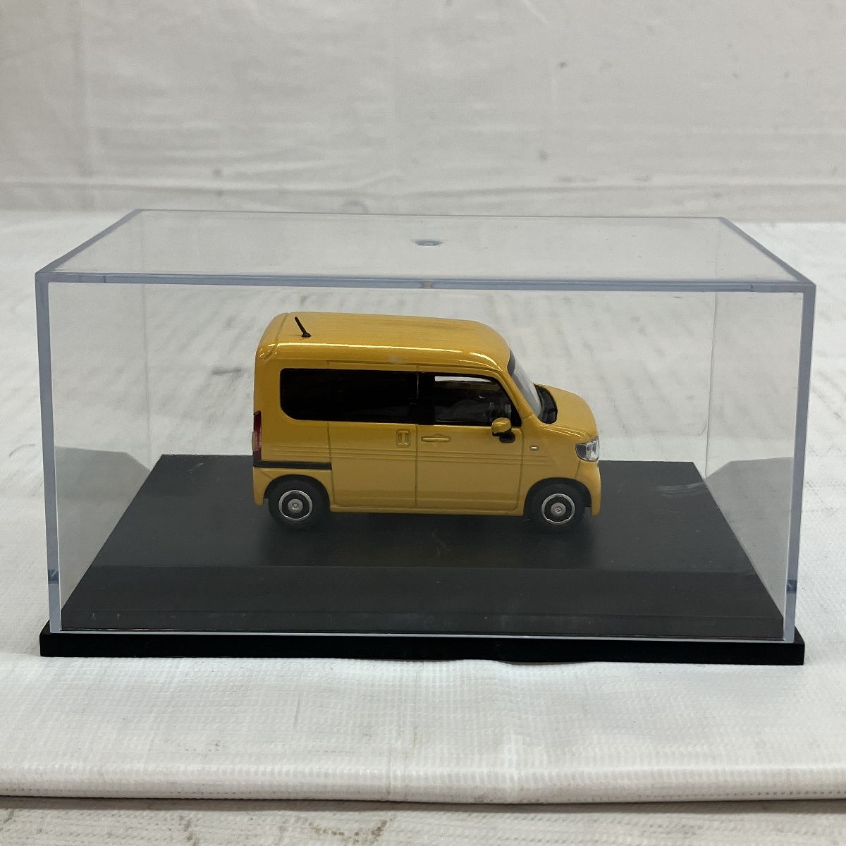 1/43 ホンダ 新型N-VAN Nバン エヌバン カラーサンプル ディーラー特注 ミニカー プレミアムイエロー・パールII 中古 C9339384  - メルカリ