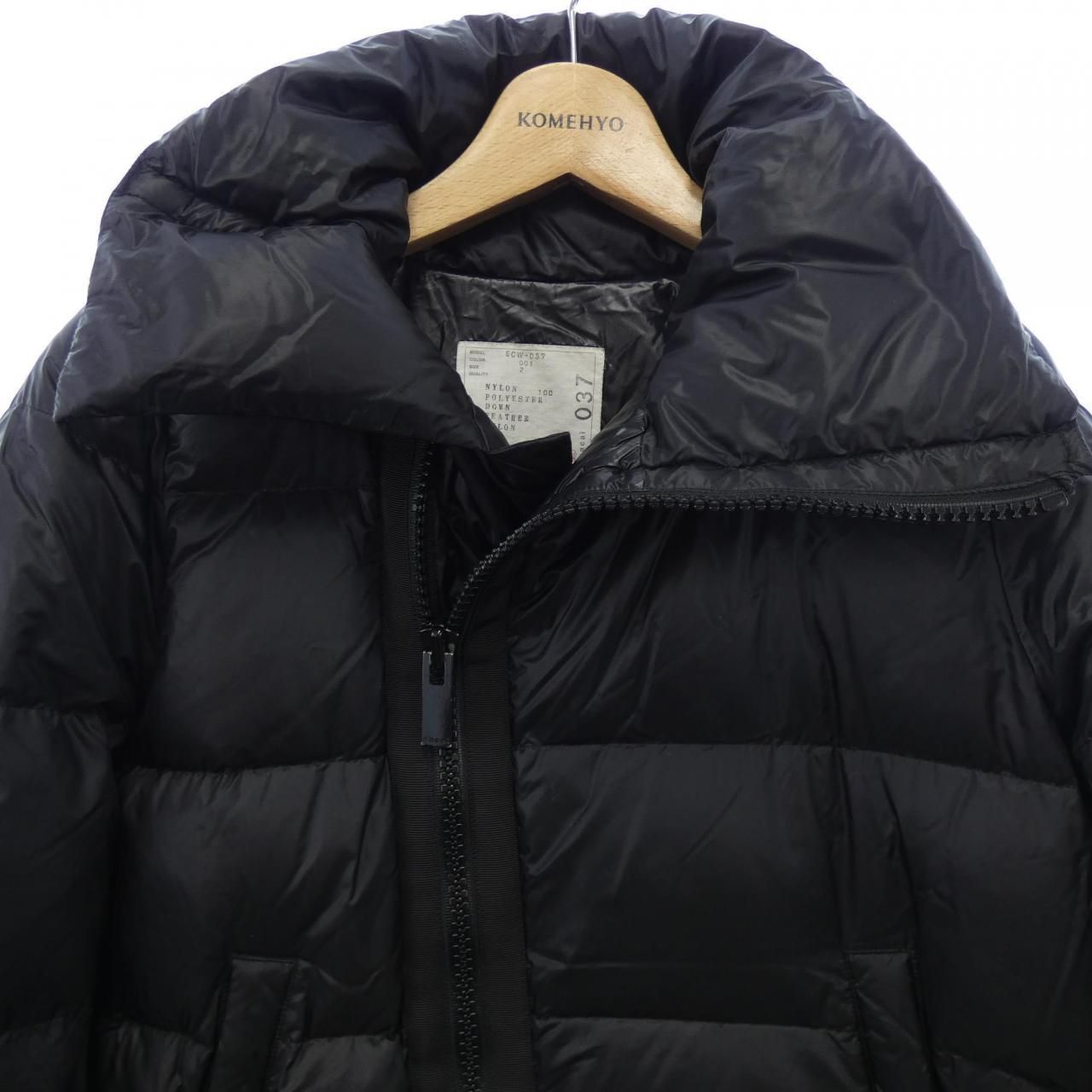 SACAI ダウンジャケット