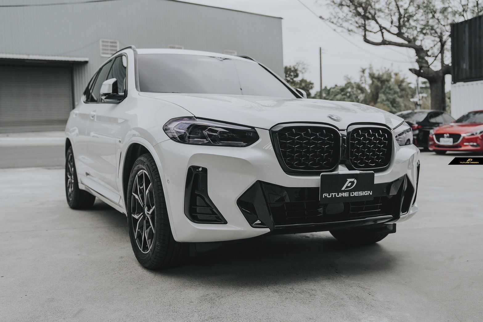 FUTURE DESIGN】BMW G01 X3 G02 X4 後期用 フロント用 艶ありブラック 