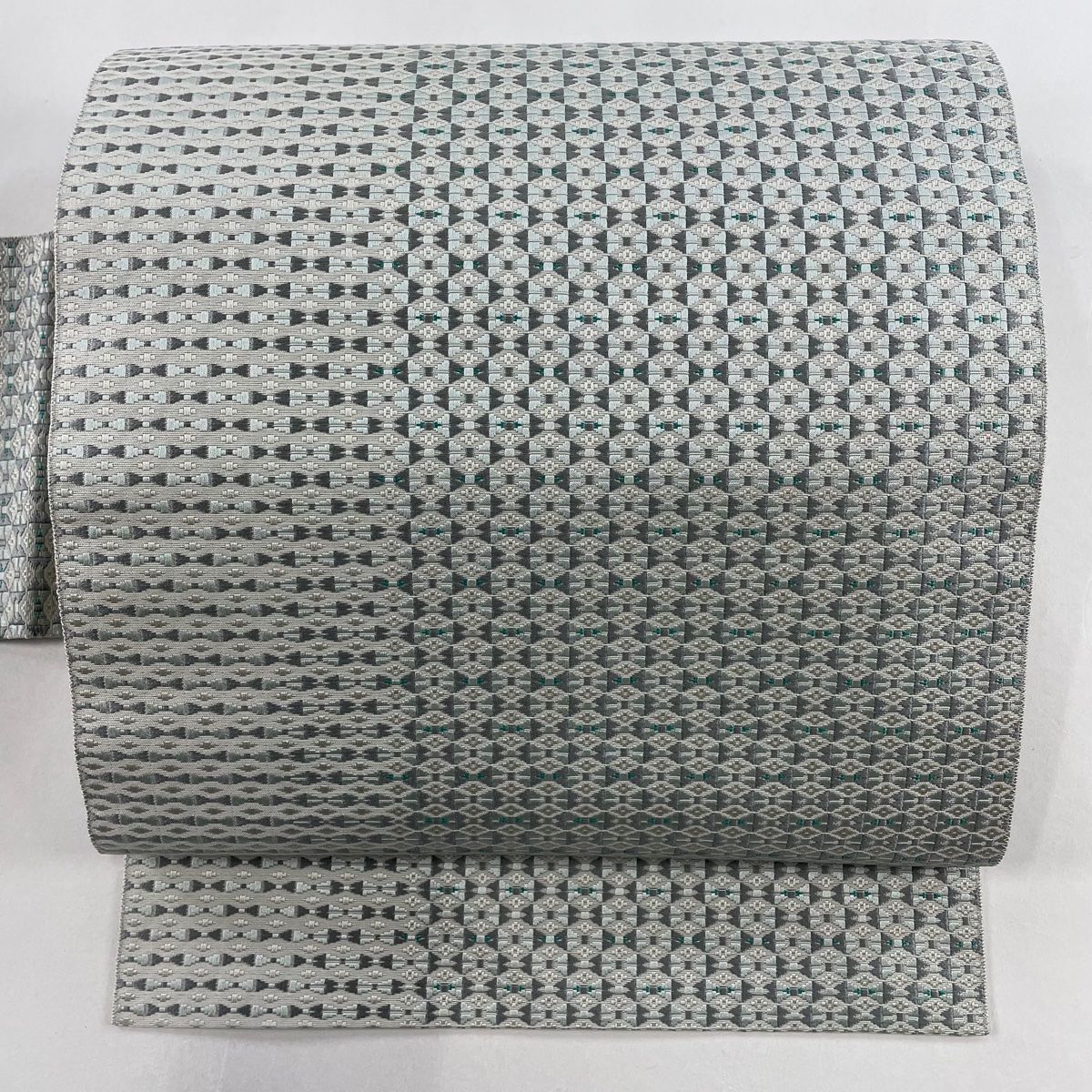 名古屋帯 美品 名品 八寸名古屋帯 幾何学模様 水色 正絹 【中古