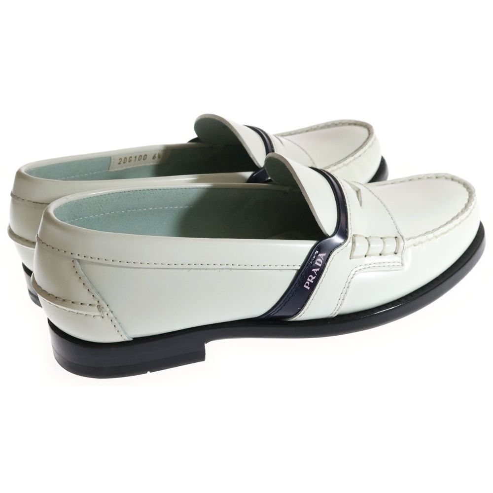 100％品質保証。 PRADA プラダ ロゴプリント バイカラー 切り替え レザー ローカットシューズ ローファー ホワイト|ネイビー 限定アイテム入荷。