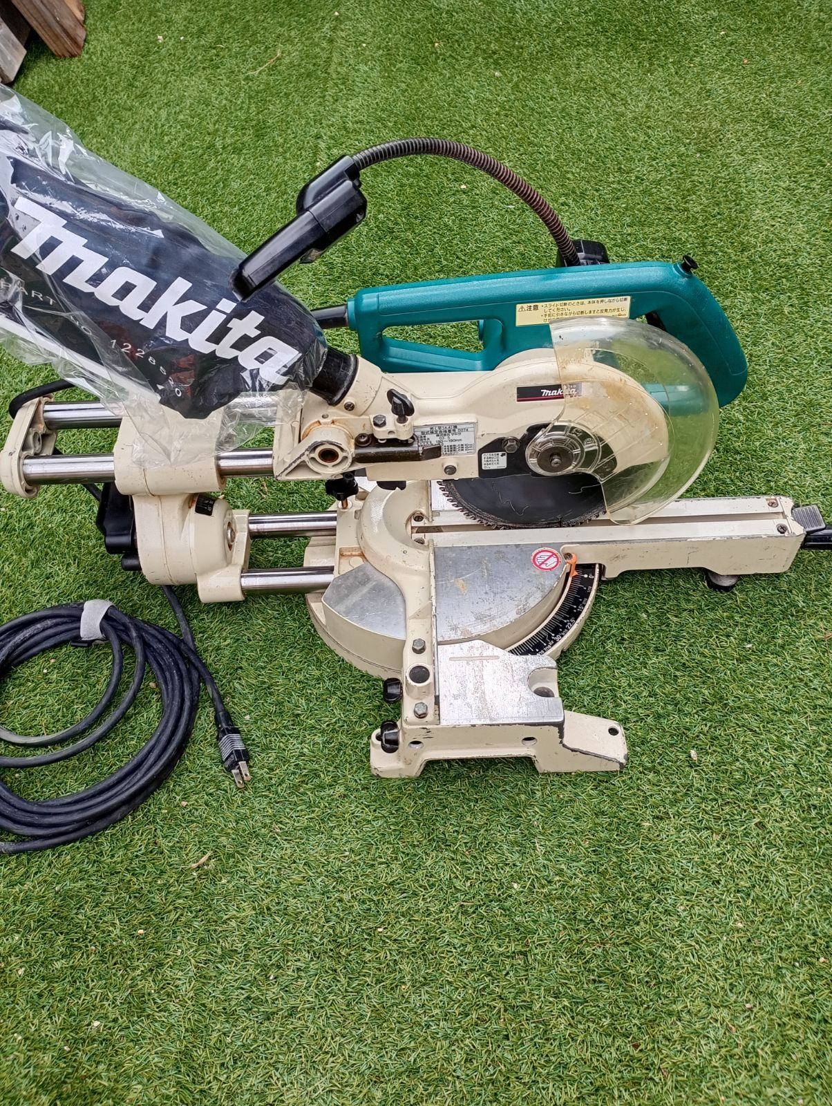 マキタ スライドマルノコ LS0713 ライト付き