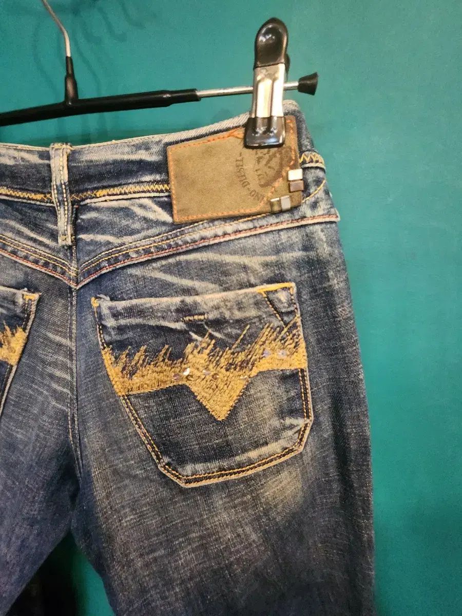 ディーゼル デニムパンツ ジーンズ ローライズ ブーツカット y2k