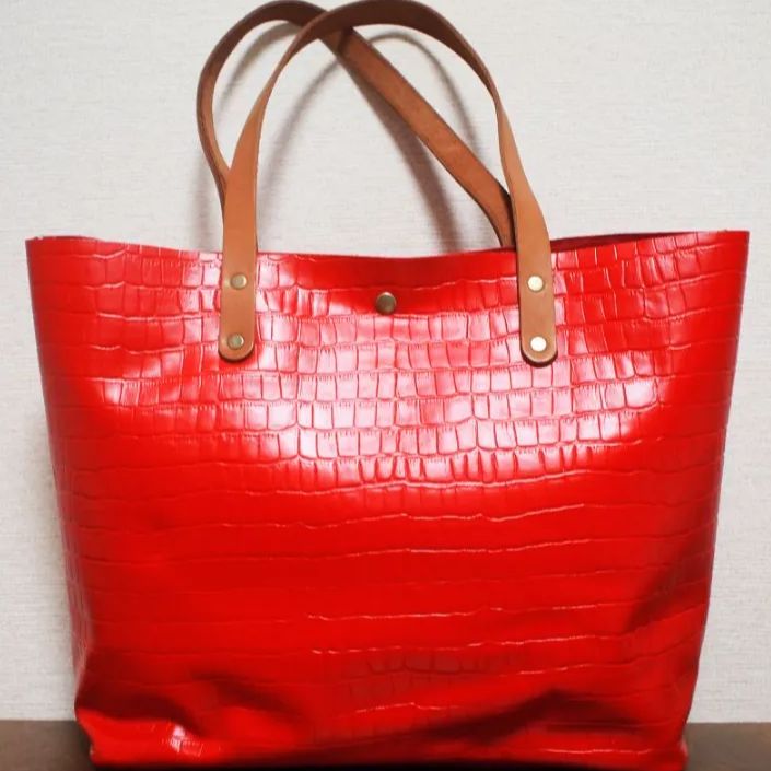 ハンドメイド トートバッグ 本革 日本製 クロコ型 エンボス加工 長持ち  