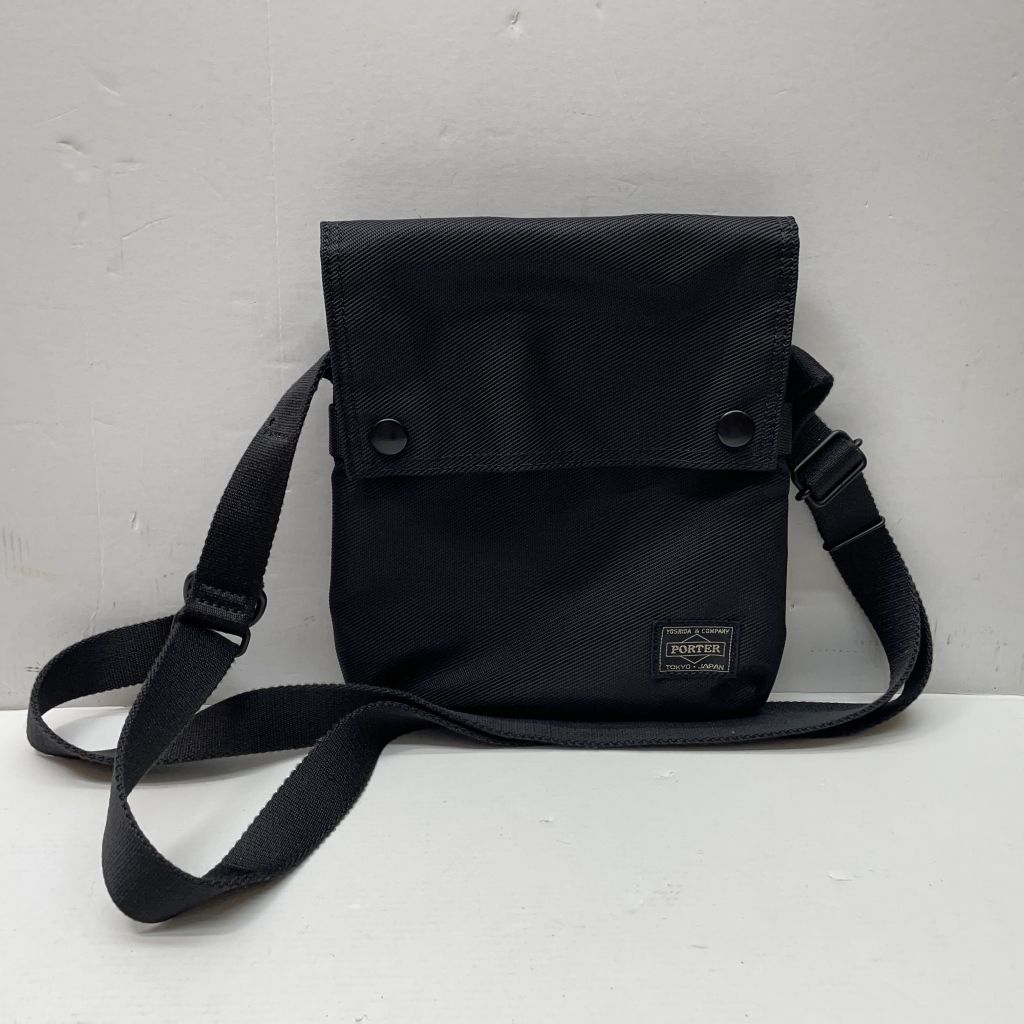 美品　廃盤 PORTER CUE ショルダーバッグ　ブラック　ポーター 美品 廃盤 PORTER CUE ショルダーバッグ ブラック ポーター 美品