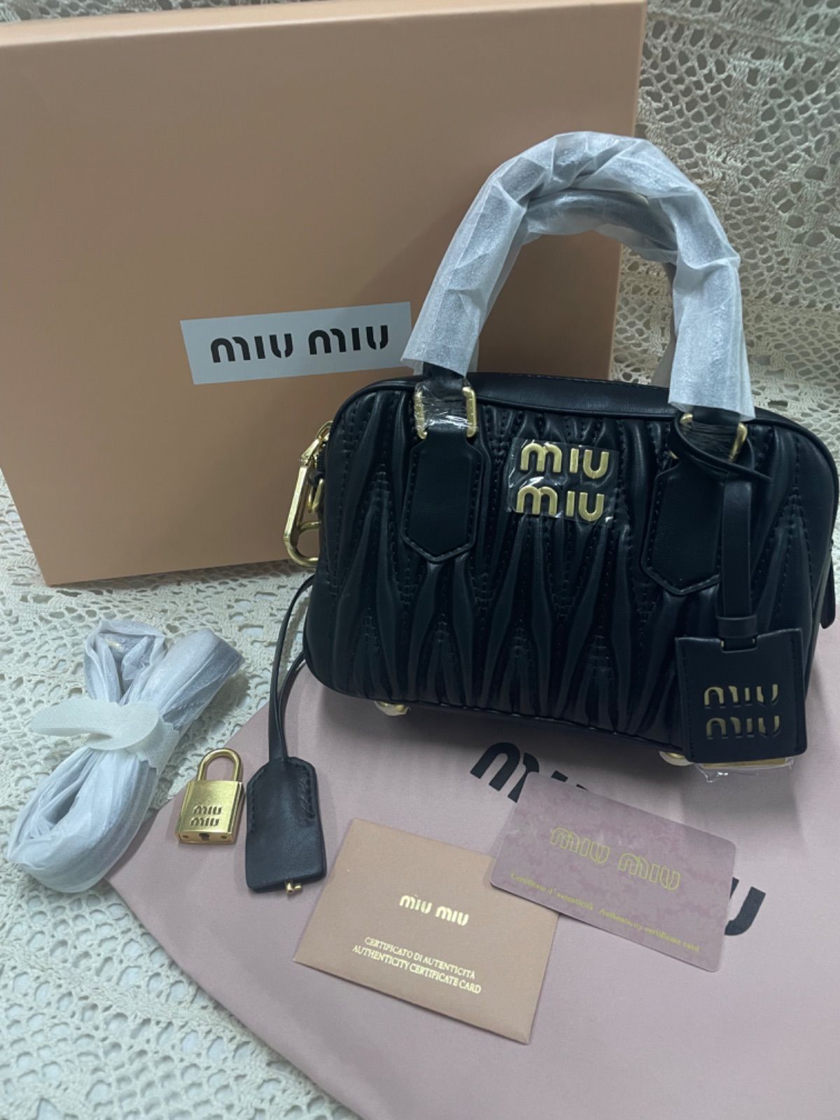 MIU MIU ‎✦ミュウミュウボウリングバッグ ハンドバッグ