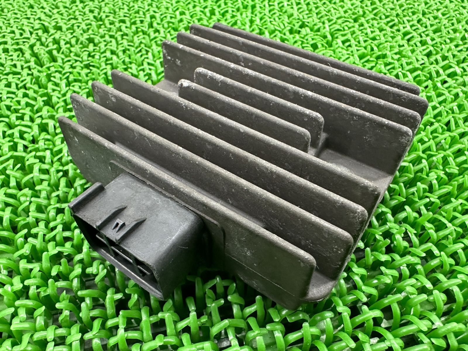 NINJA250R レギュレター カワサキ 純正 中古 バイク 部品 EX250K