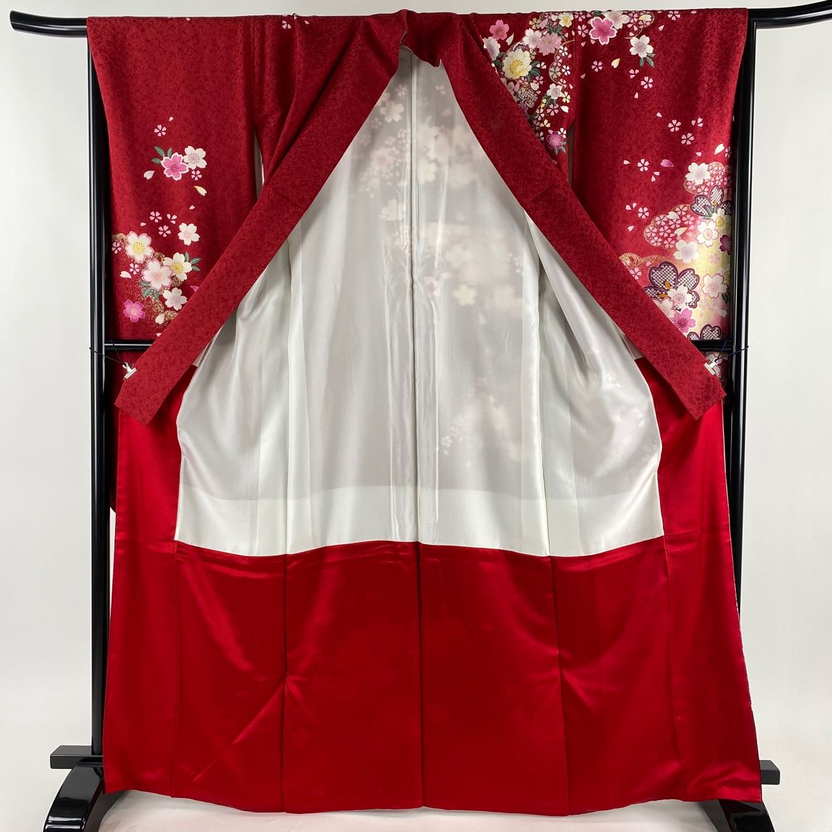 在庫一掃】 振袖 身丈167cm 裄丈66cm M 袷 草花 雲文 金通し ぼかし 赤  