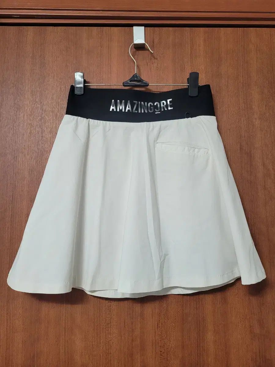 ゴルフ AMAZINGCRE(アメージングクリー) スカート S
