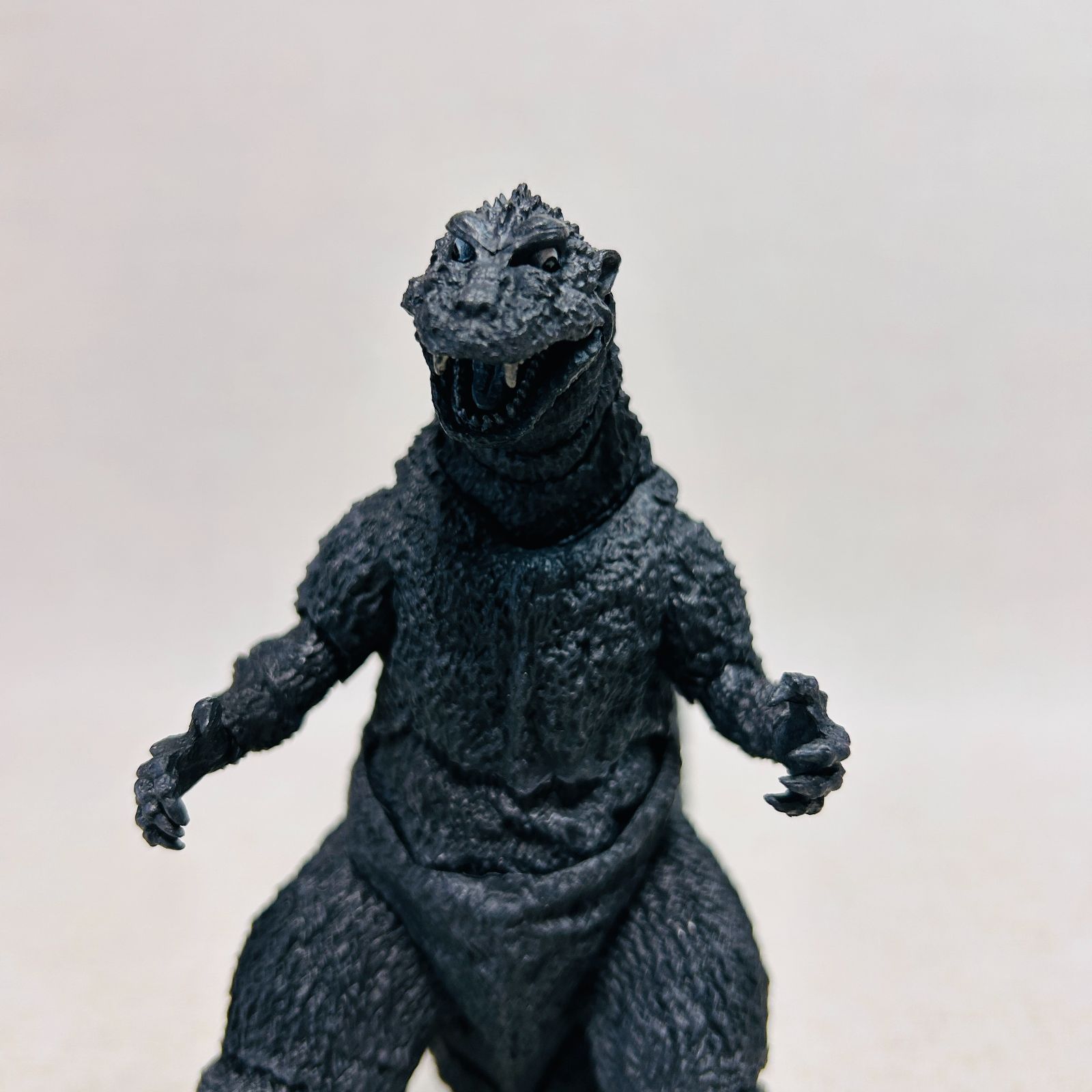 S.H.モンスターアーツ ゴジラ (1954) 約150mm PVC&ABS製 塗装済み可動