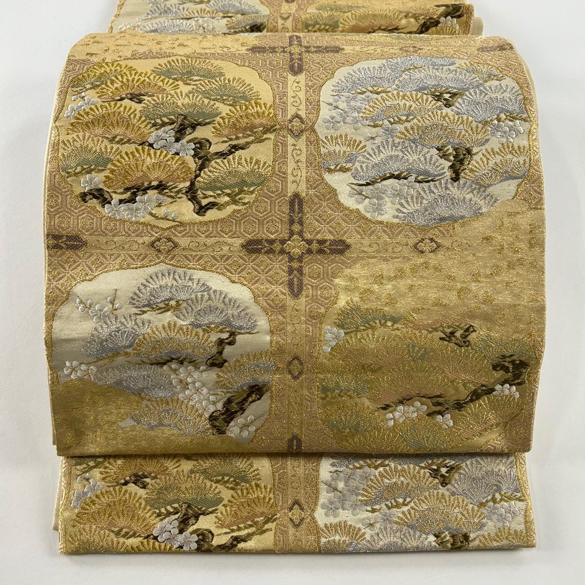 袋帯 美品 秀品 格天井 松梅 金銀糸 箔 金色 六通 正絹 【中古
