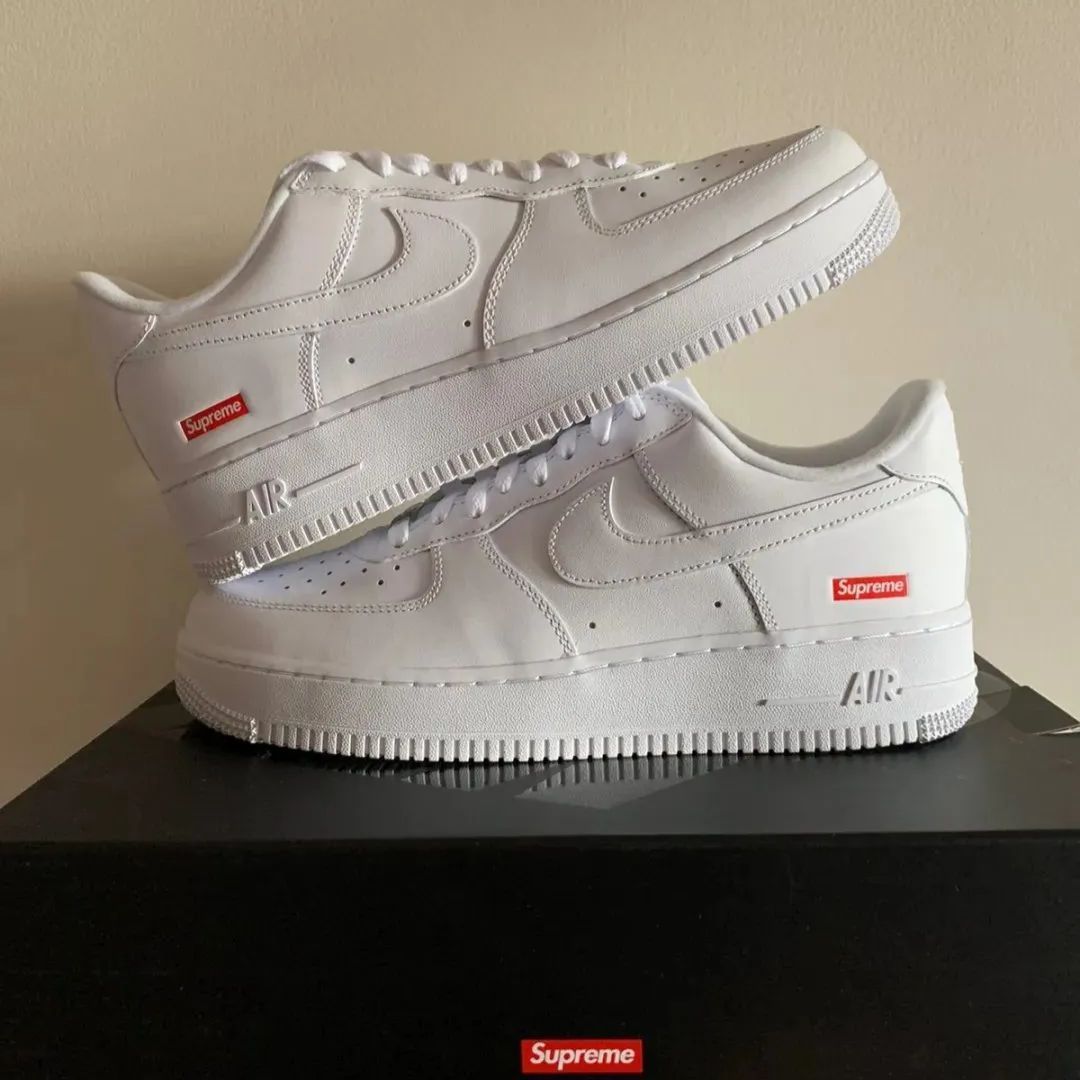 値下げします Supreme x NIKE Air Force 1 Low CU9225-100 新品