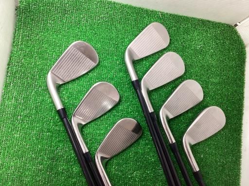 Titleist AP1