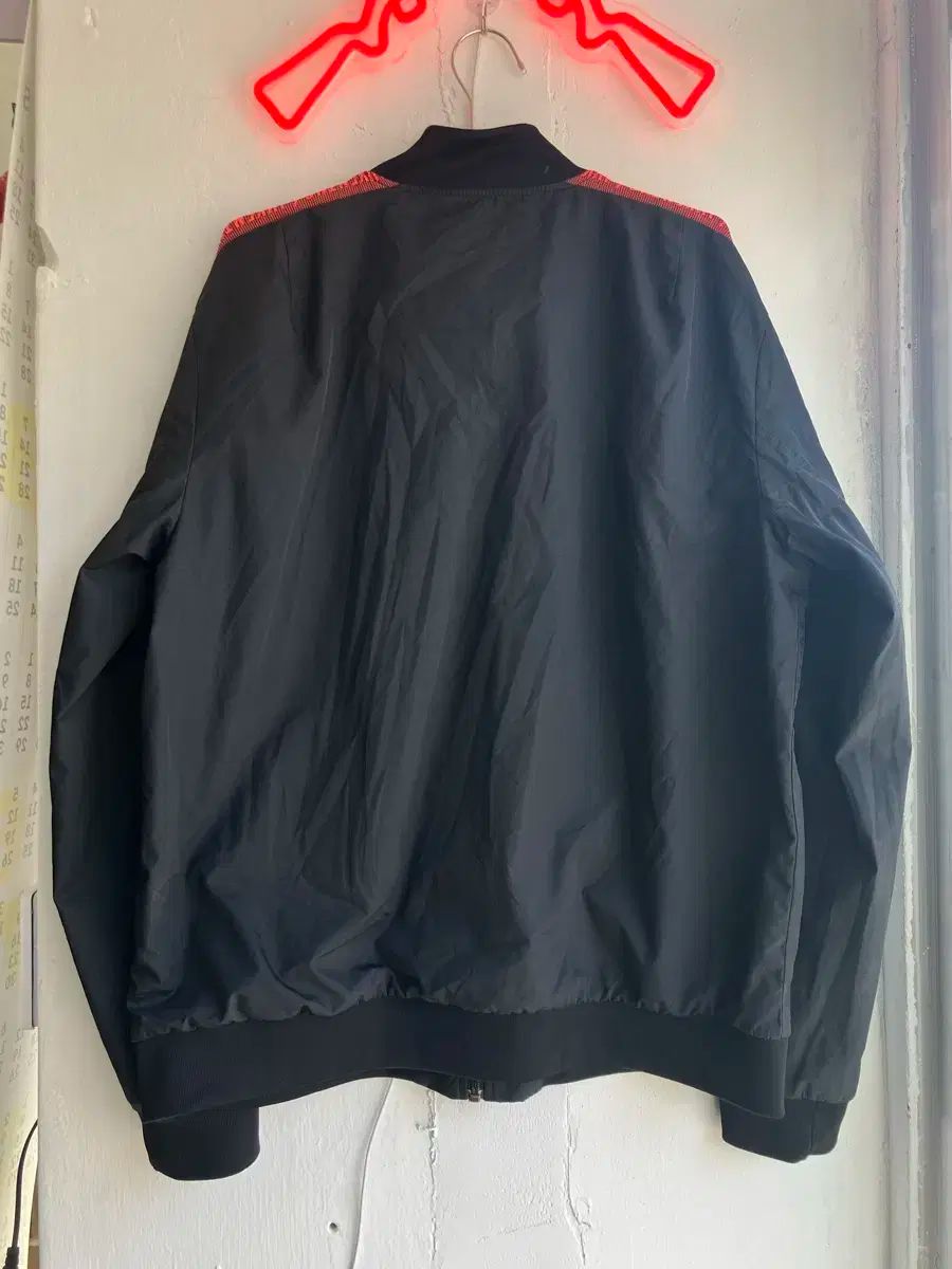 adidas アディダス