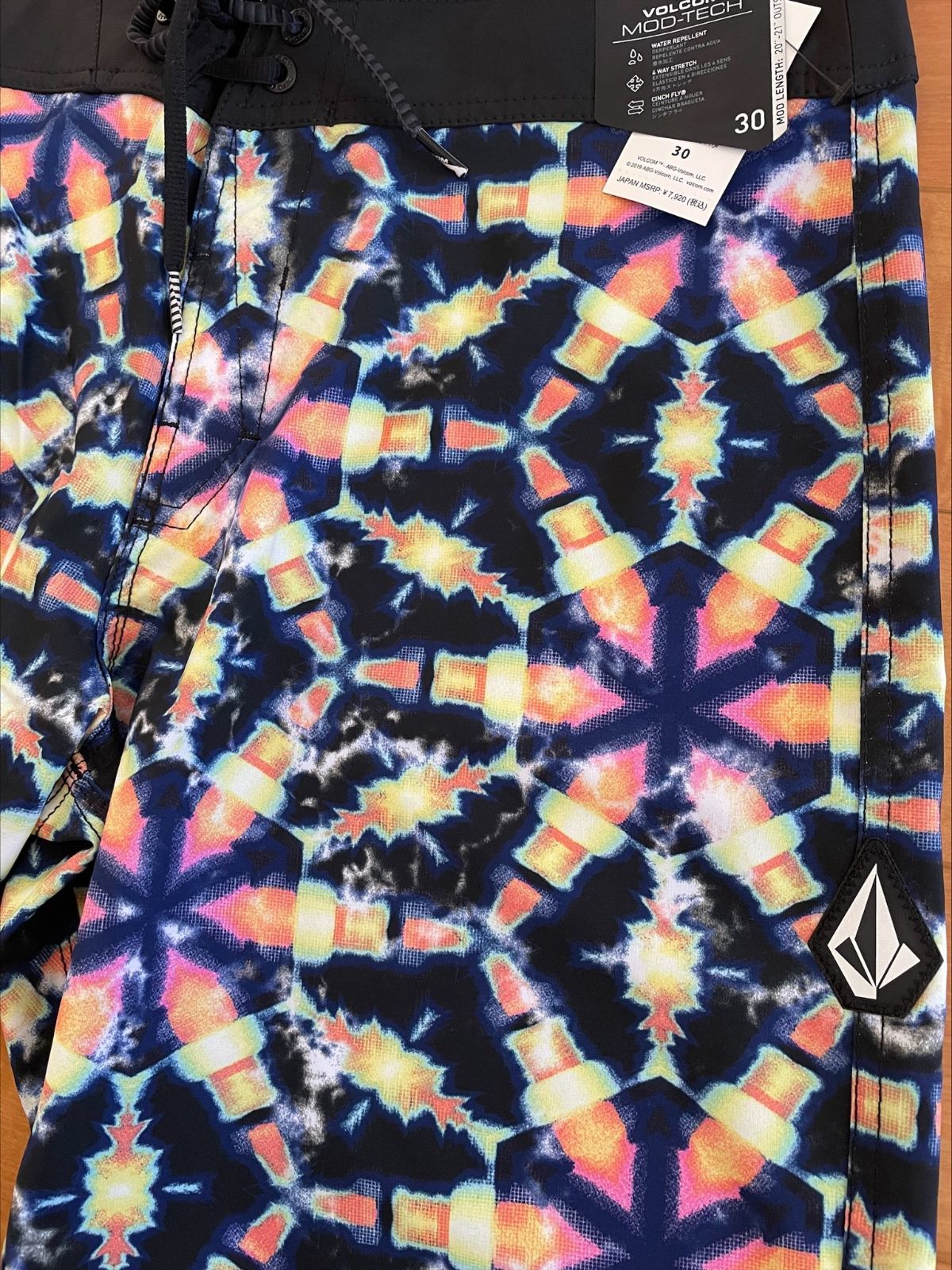在庫セール中!!】VOLCOM ボルコム MOD TECH REVOKE TRUNKS NEW