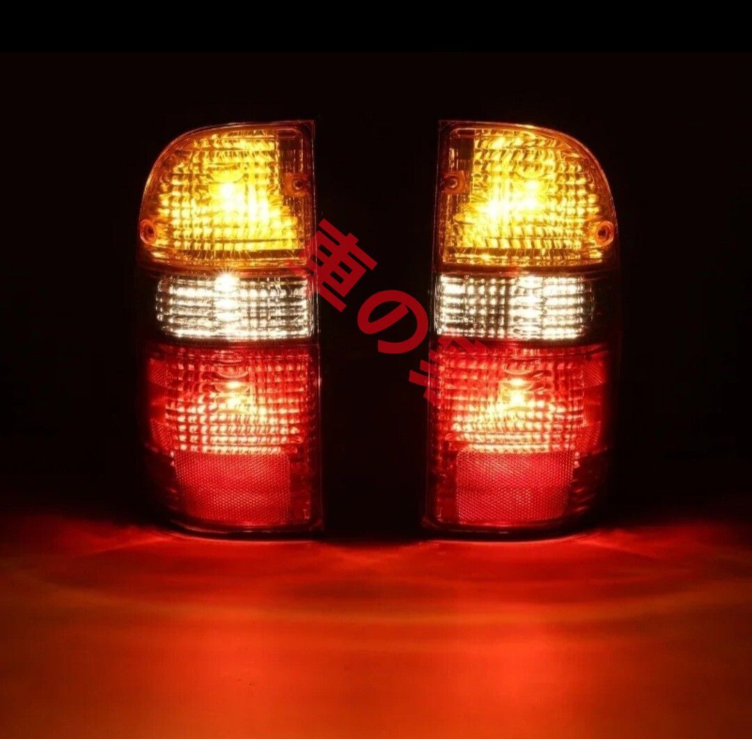 トヨタ タコマ テールランプライト 2001-2004 OEM 左右セット ハイラックス